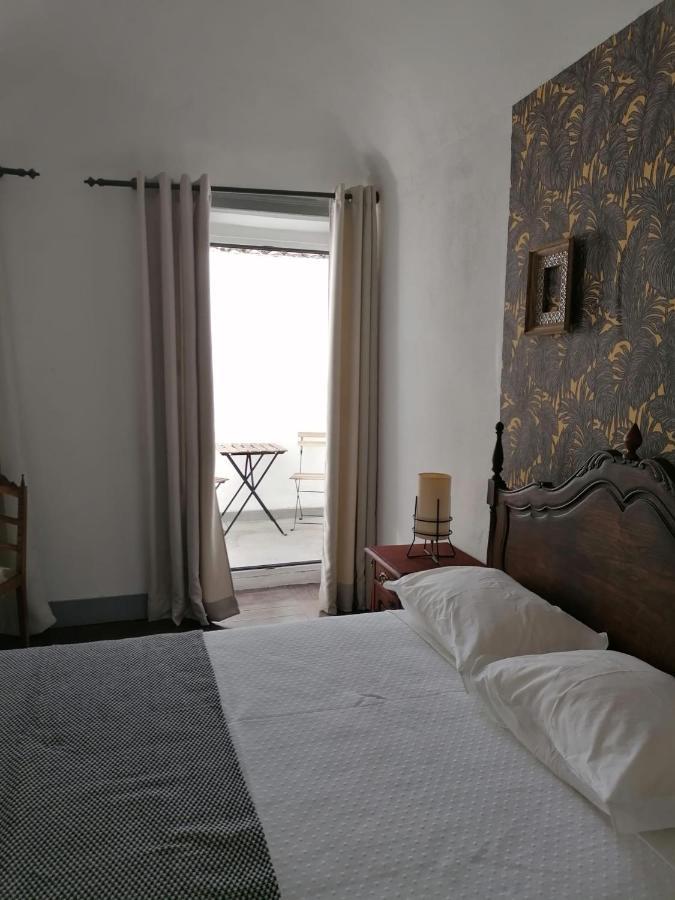 דירות אבורה Mont' Sobro House מראה חיצוני תמונה